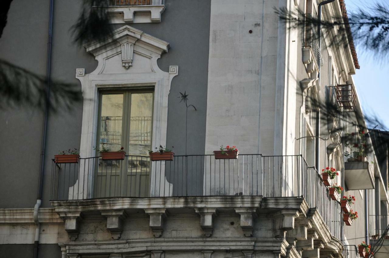 Don Giovanni Charme Apartment Катания Екстериор снимка