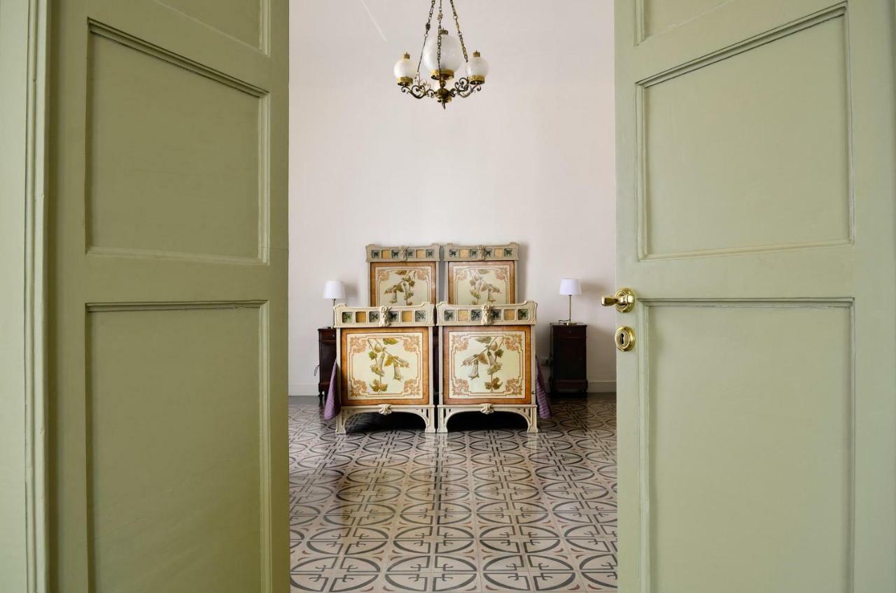 Don Giovanni Charme Apartment Катания Екстериор снимка